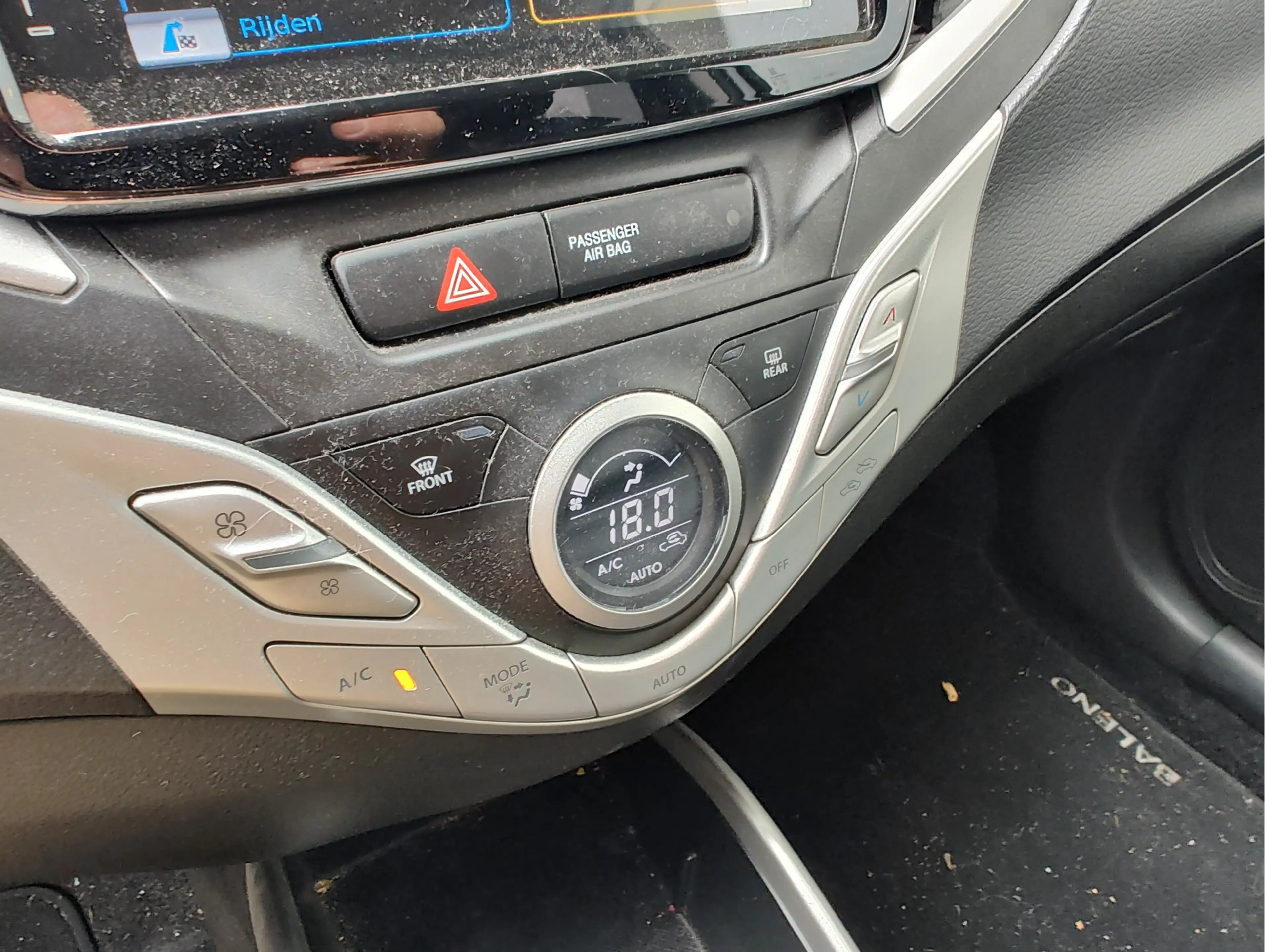 Suzuki Baleno 1.2 SMART HYBRID HIGH EXECUTIVE Xenon | Adaptive C — photo 12