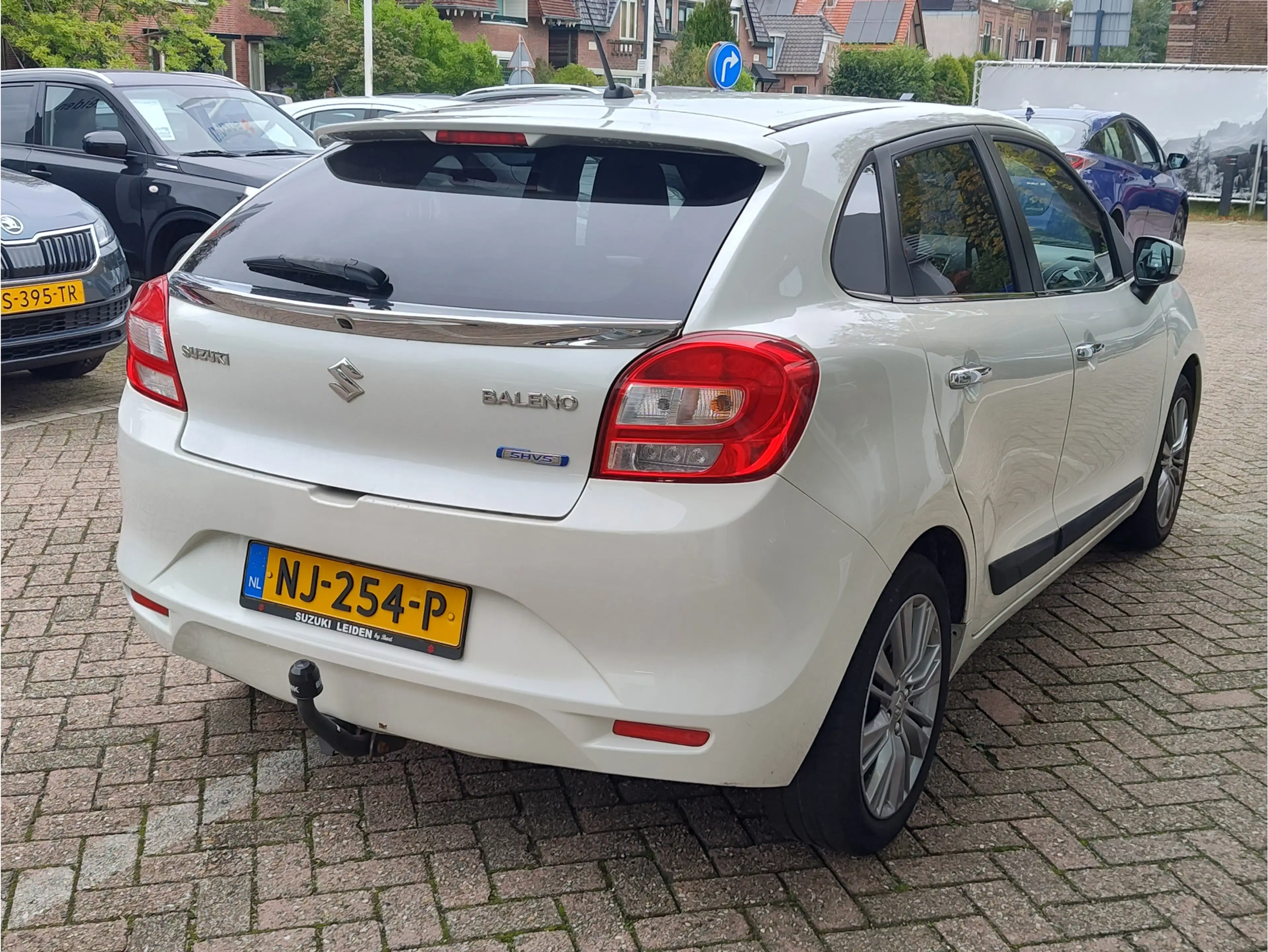 Suzuki Baleno 1.2 SMART HYBRID HIGH EXECUTIVE Xenon | Adaptive C — photo 3