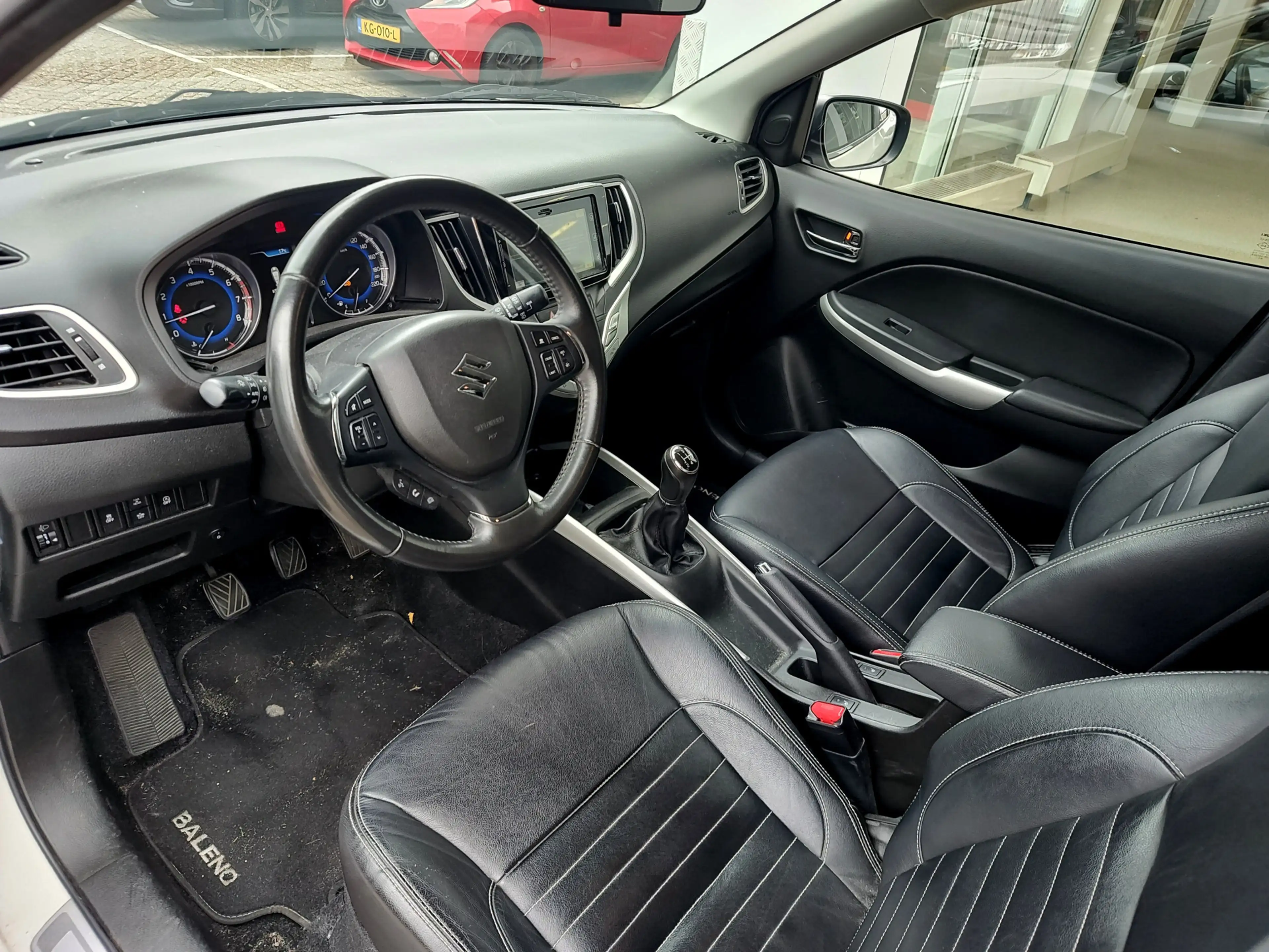 Suzuki Baleno 1.2 SMART HYBRID HIGH EXECUTIVE Xenon | Adaptive C — photo 9