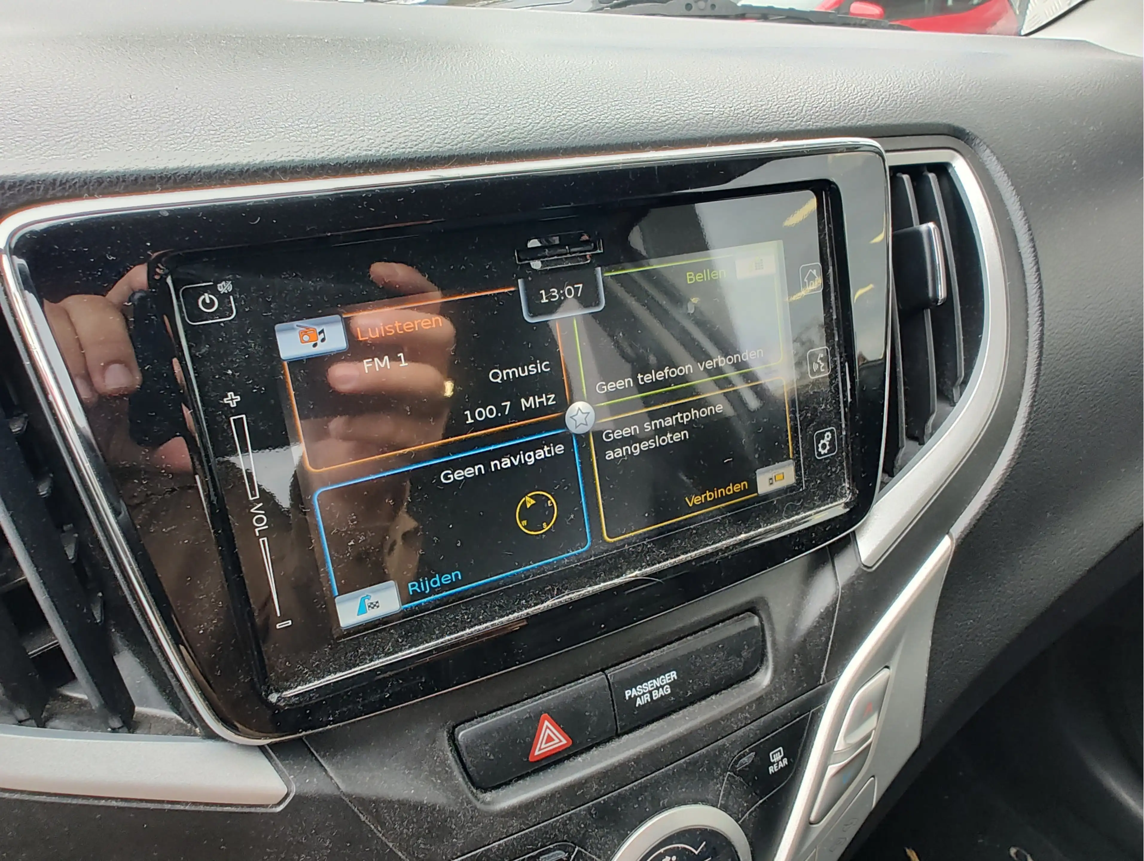 Suzuki Baleno 1.2 SMART HYBRID HIGH EXECUTIVE Xenon | Adaptive C — photo 11