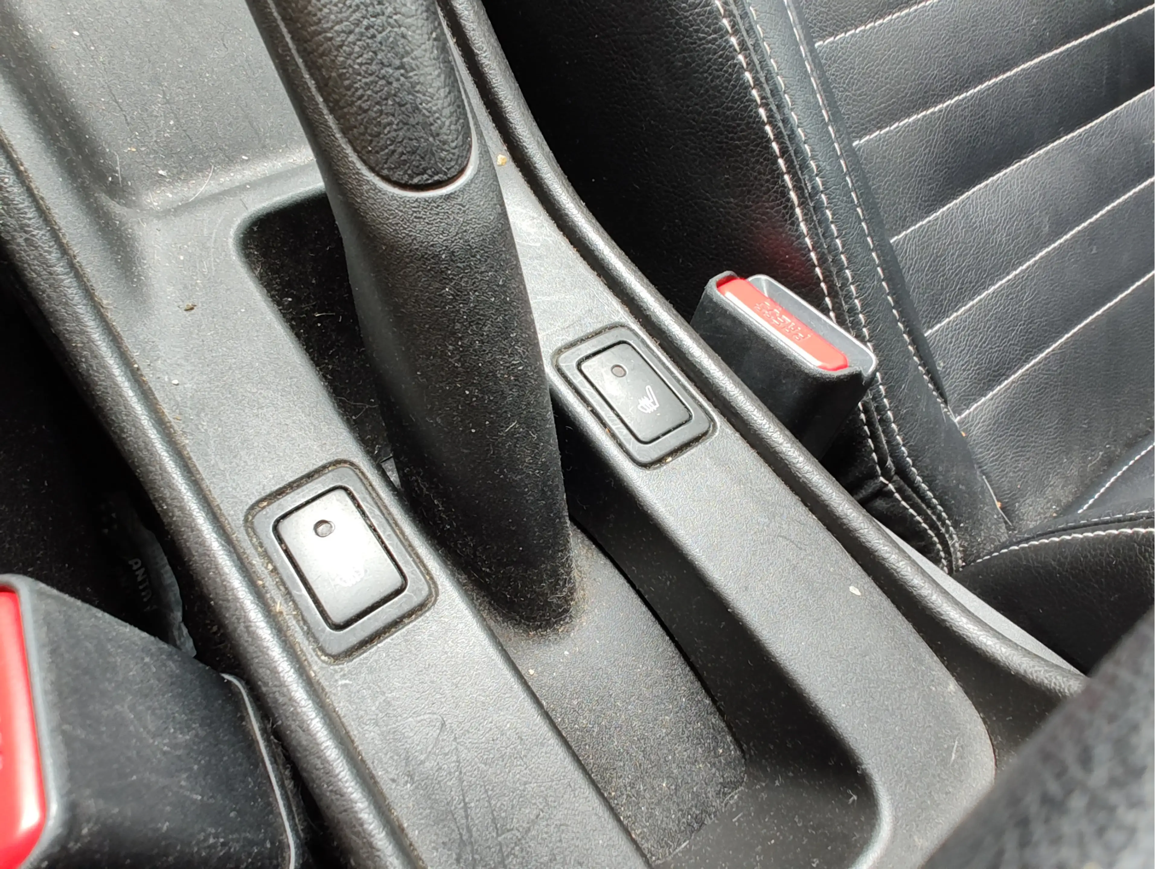Suzuki Baleno 1.2 SMART HYBRID HIGH EXECUTIVE Xenon | Adaptive C — photo 14