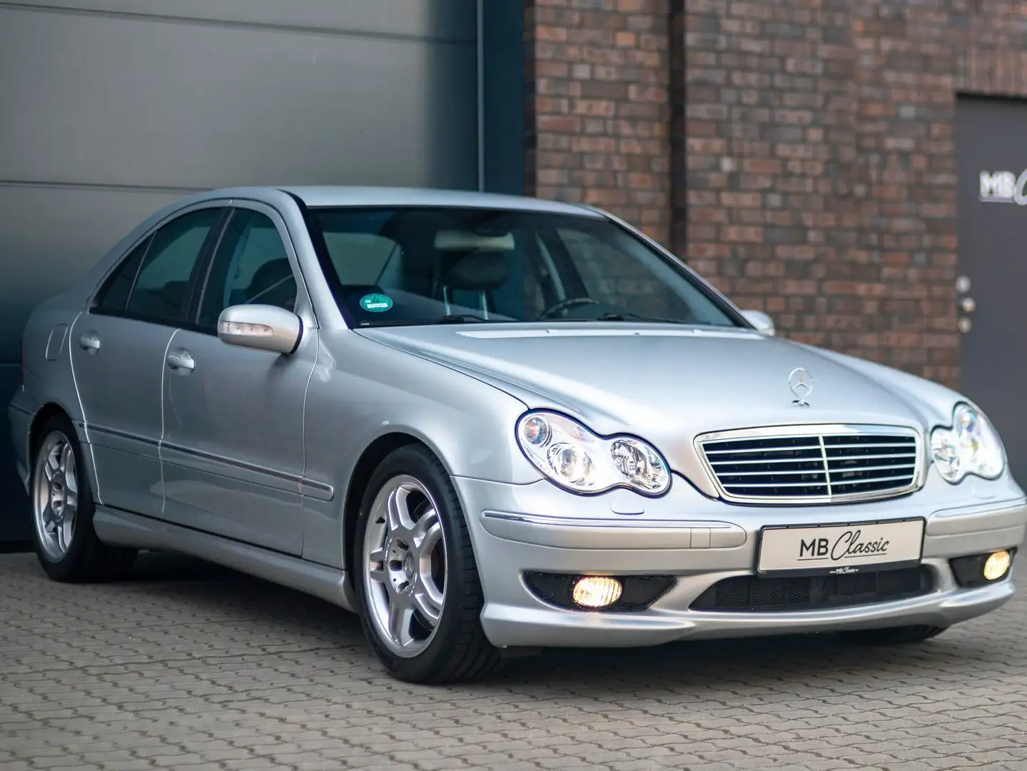 Mercedes-Benz C 32 AMG Kompressor Avantgarde, Scheckheft gepflegt, 3. Hnd Srebrny - 1