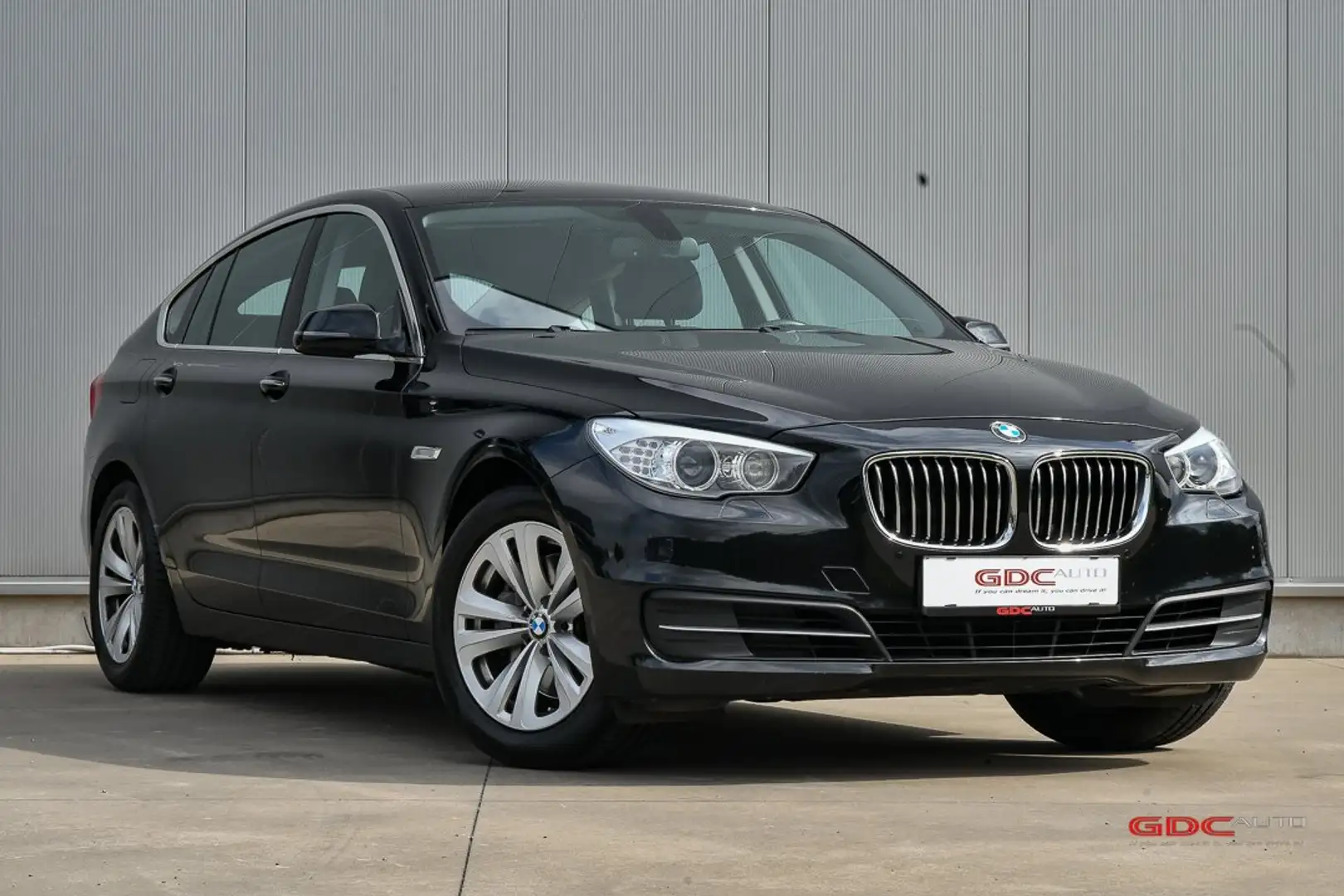 BMW 520 520d Gran Turismo Aut. Zwart - 1