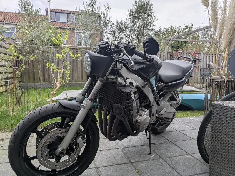 Honda CBR 600 RR - foto 5