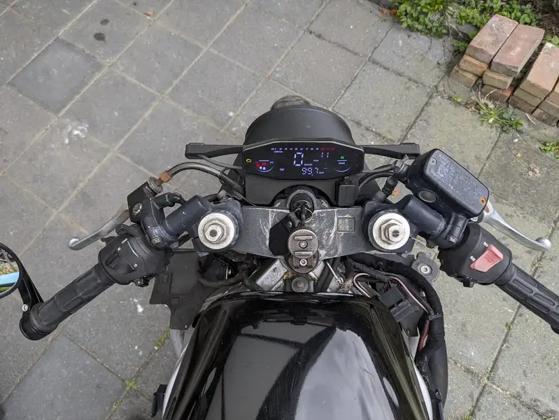 Honda CBR 600 RR - foto 2
