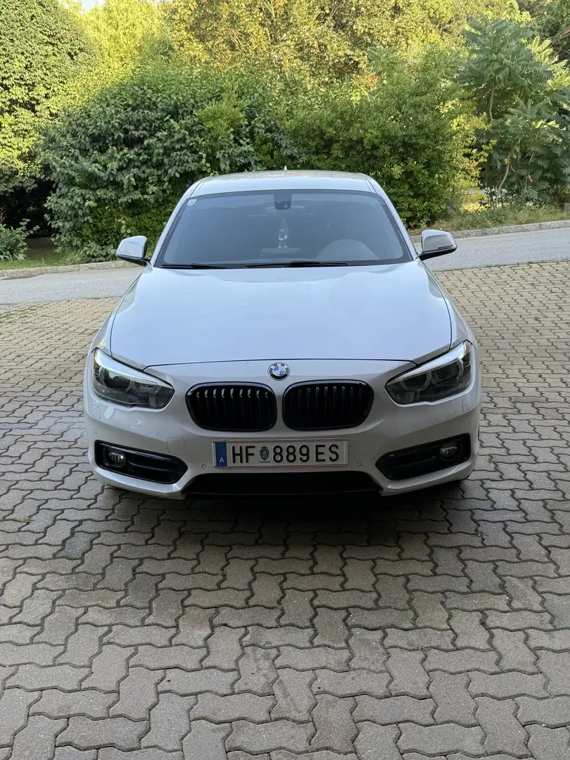 BMW 118 118i Sport Line - 1