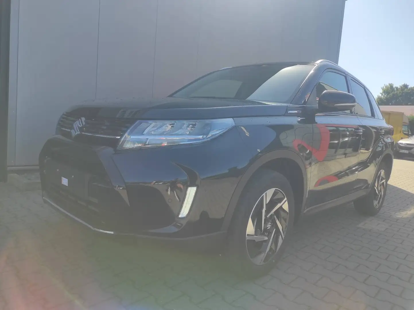 Suzuki Vitara 1.4 Mild-Hybrid GLX+´ 4x2 AT 4x4 GLX LED*SHZ*CA... Schwarz - 1