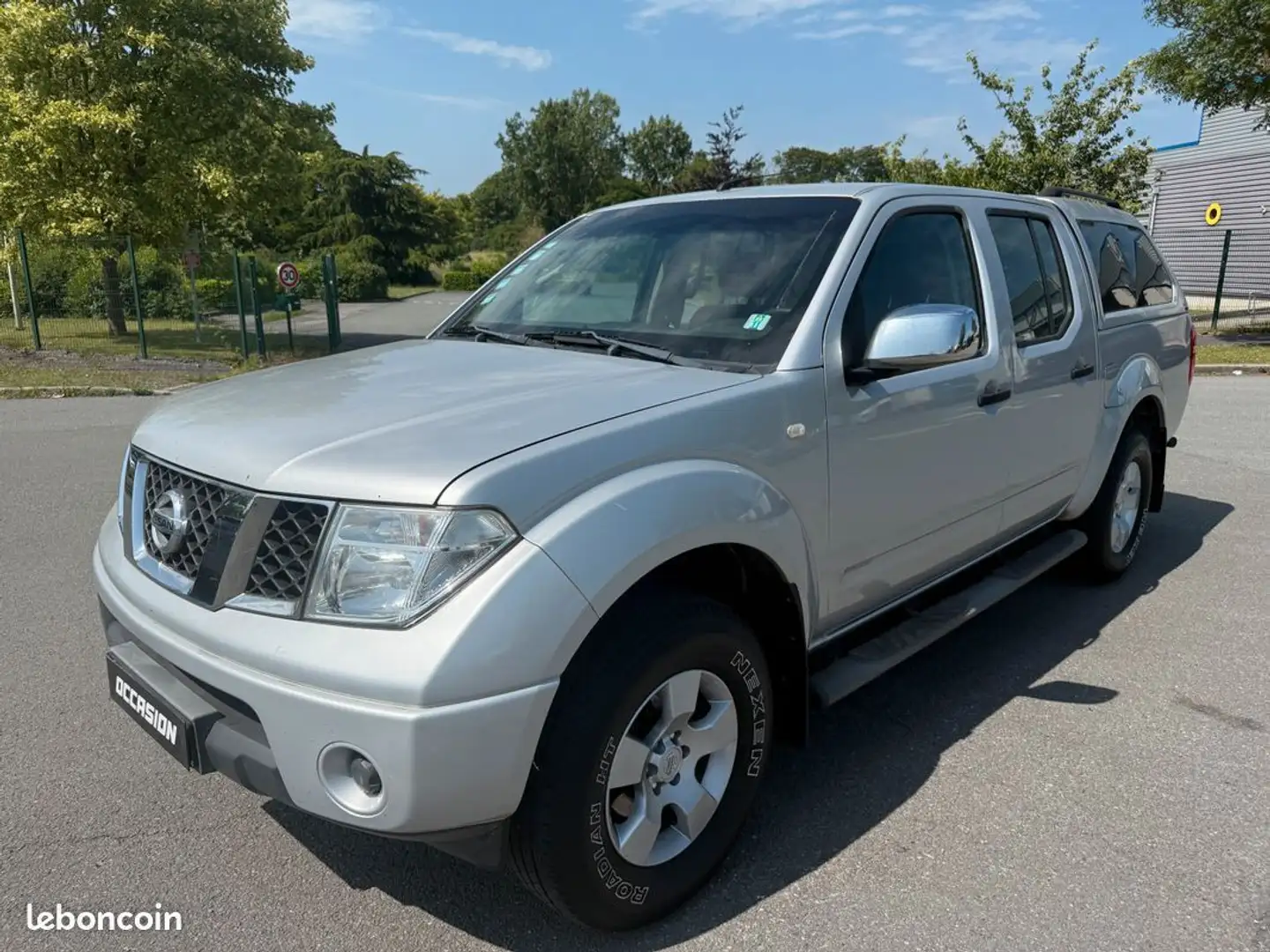 Nissan Navara D40 2.5 DCI 174cv Cuir-Clim-Camèra-137000Km 1ere M Gris - 1