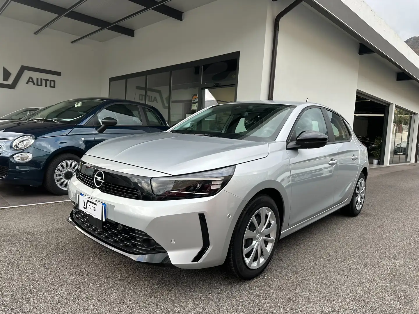 Opel Corsa Edition 1.2 100CV MT6 - KMØ - Argent - 1