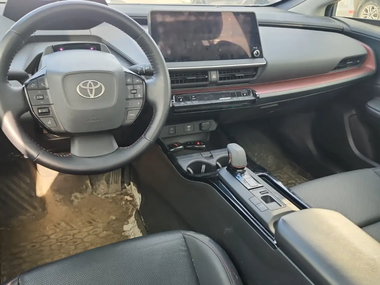Toyota Prius Prime снимка Toyota Prius Prime