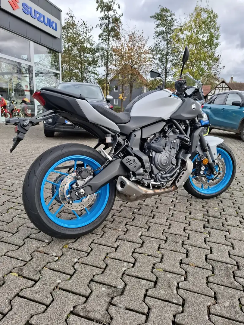 Yamaha MT-07 Grau - 2