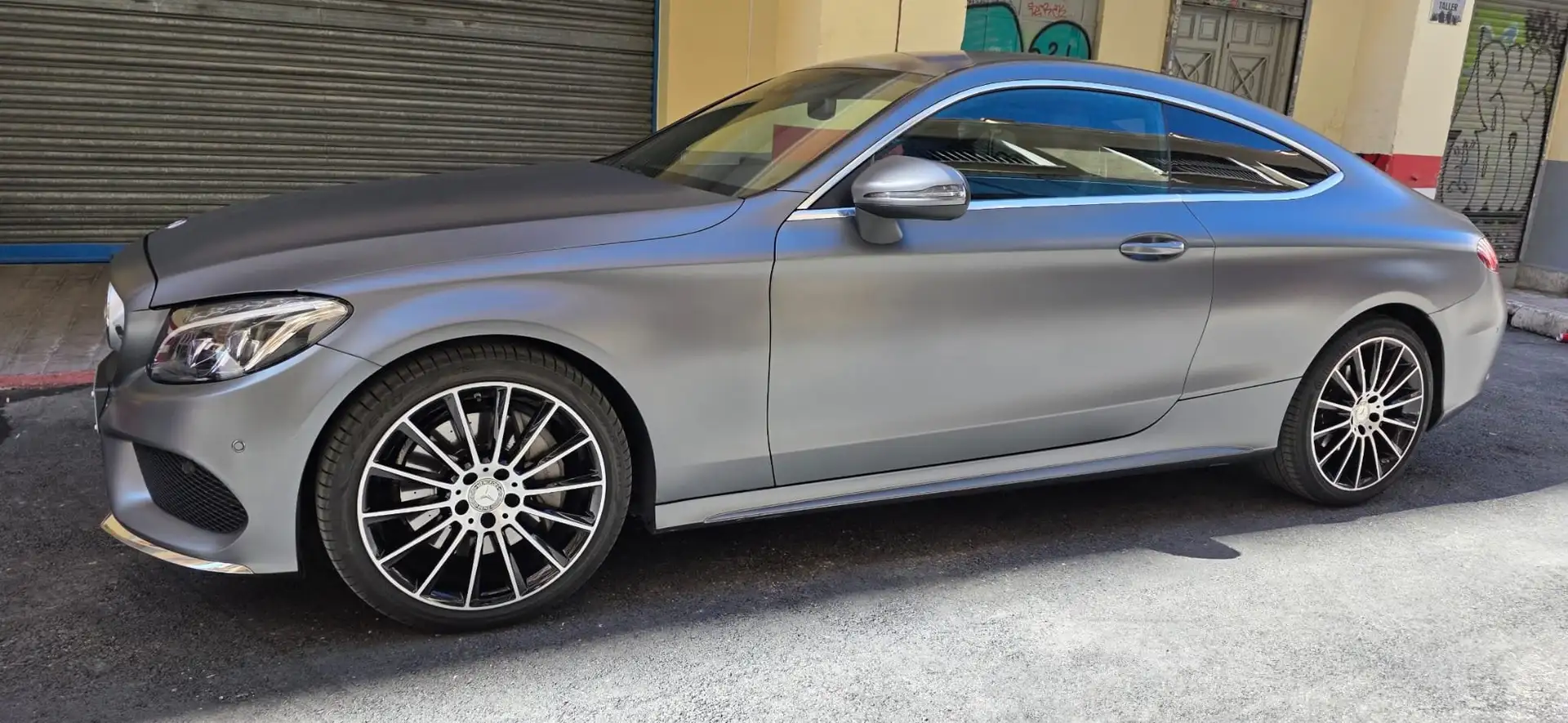 Mercedes-Benz C 300 C Coupé 300 7G Plus Gris - 2