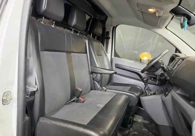 Peugeot Expert view 11