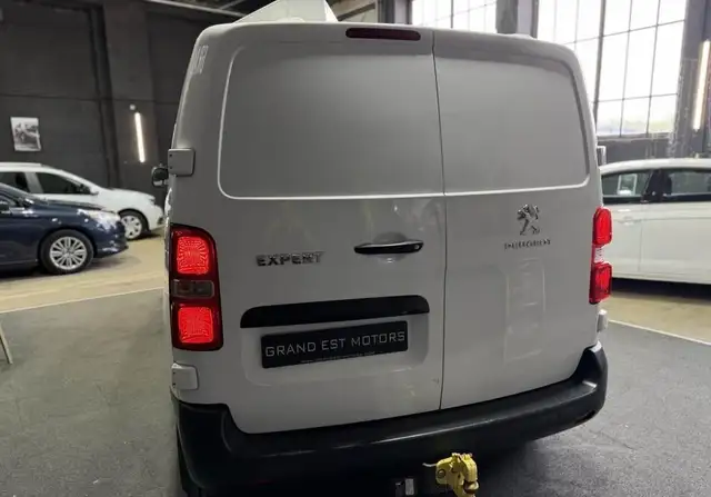 Peugeot Expert view 8