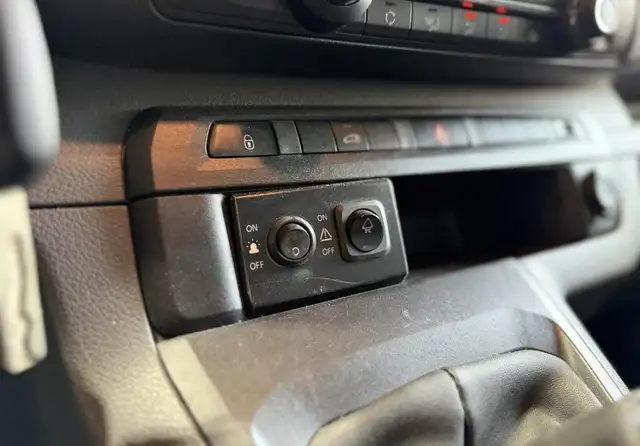 Peugeot Expert view 12