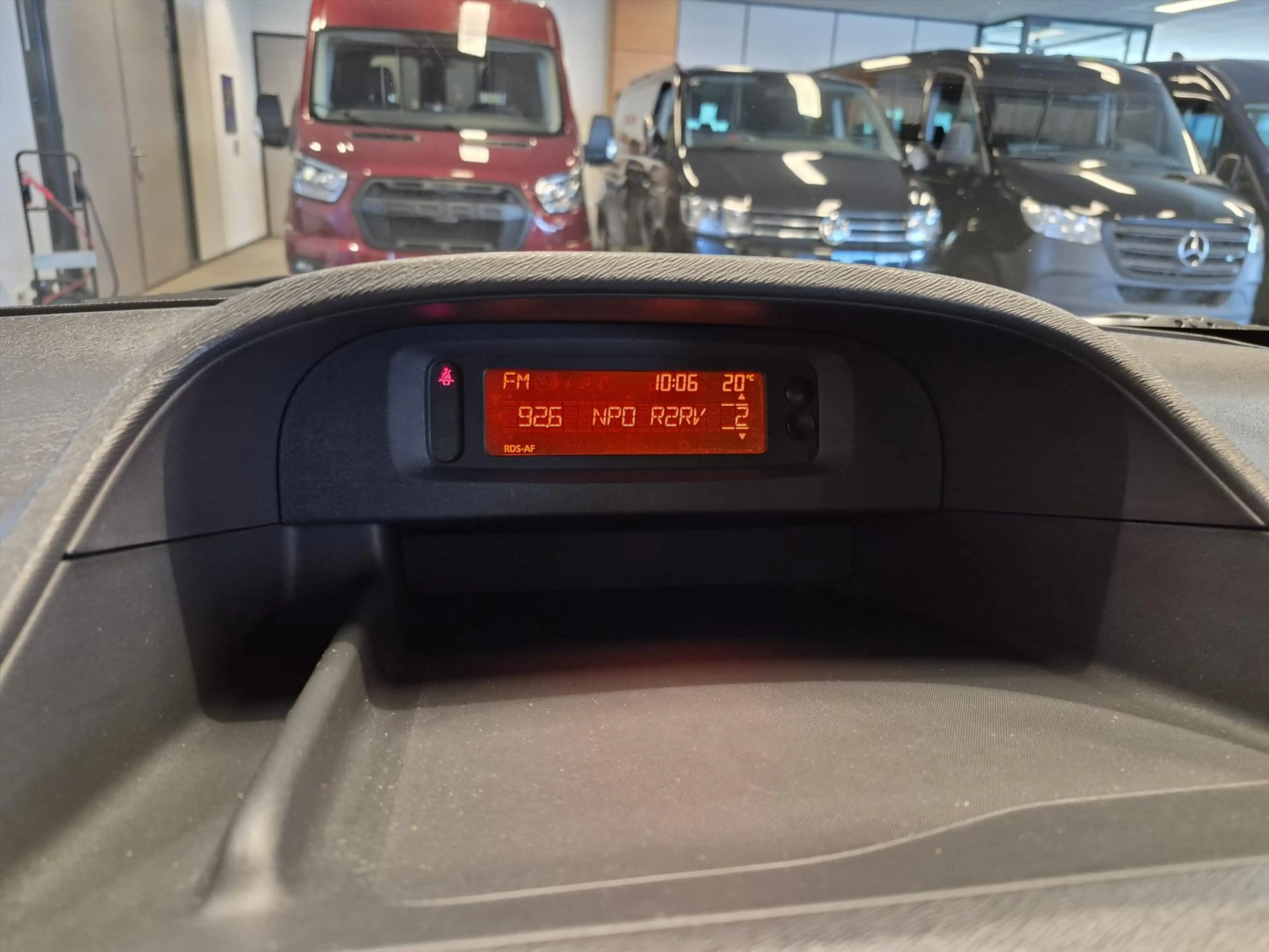 Renault Kangoo Rolstoelauto 3+1 — photo 26