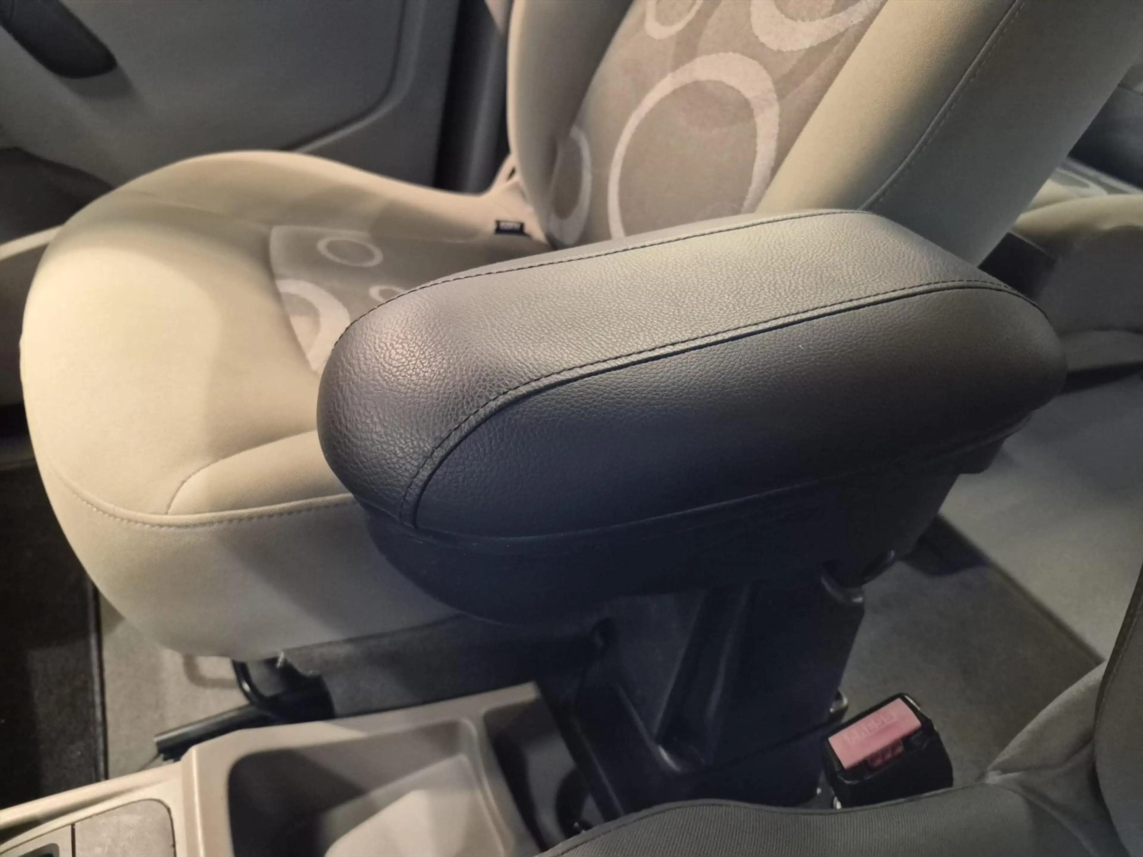 Renault Kangoo Rolstoelauto 3+1 — photo 28