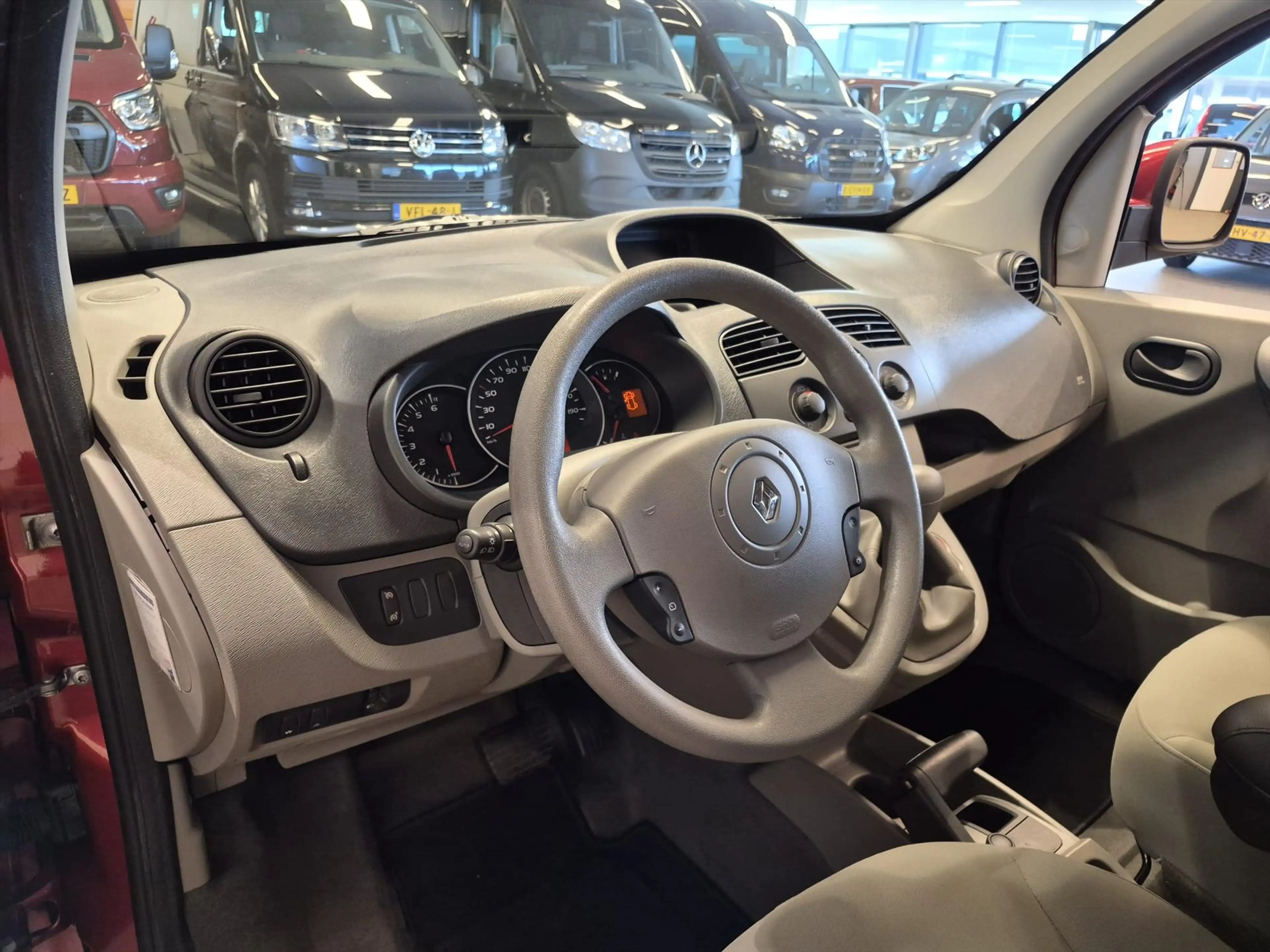 Renault Kangoo Rolstoelauto 3+1 — photo 21