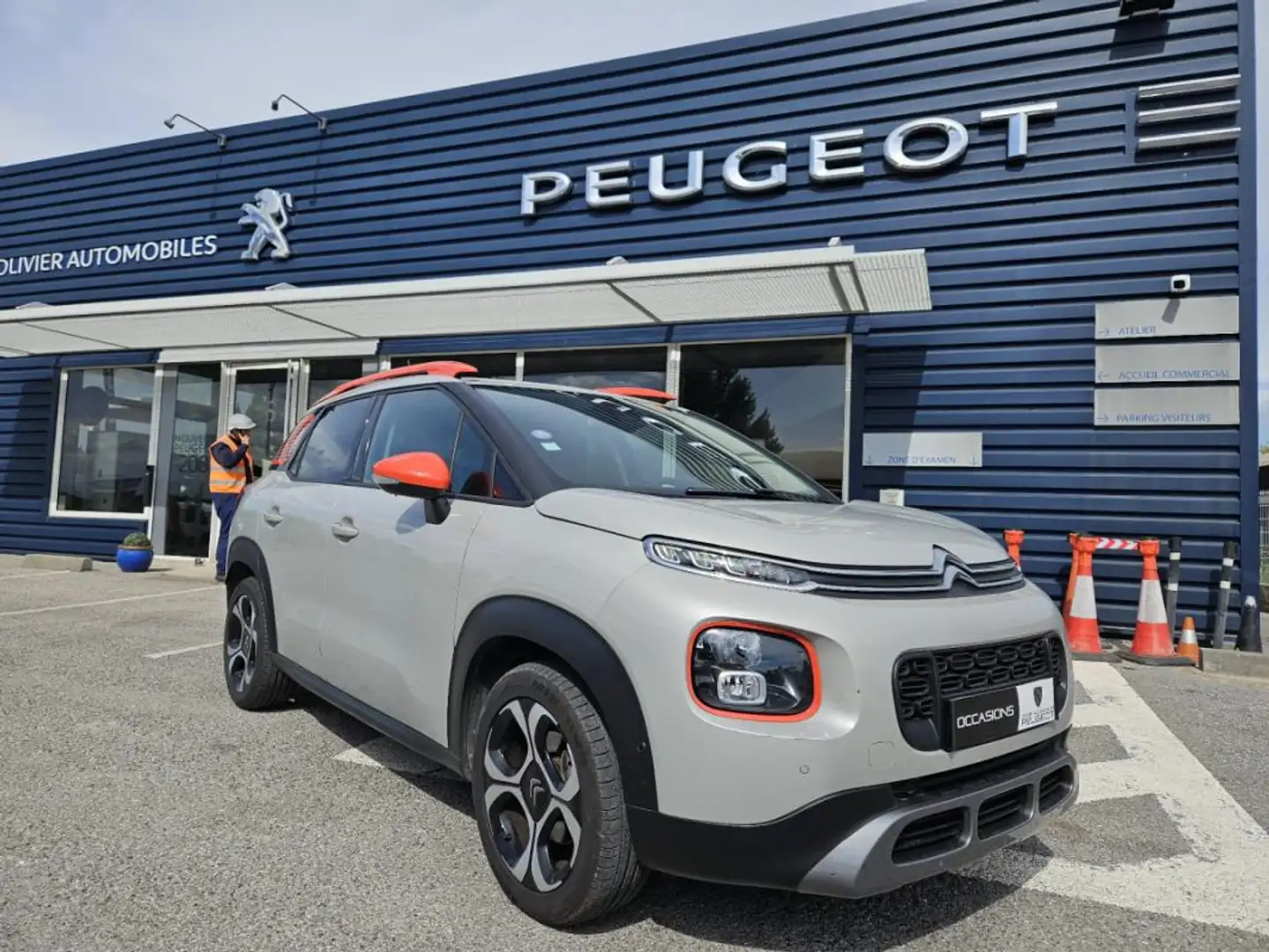 Citroen C3 Aircross PureTech 130 S&amp;S EAT6 Shine Beige - 1