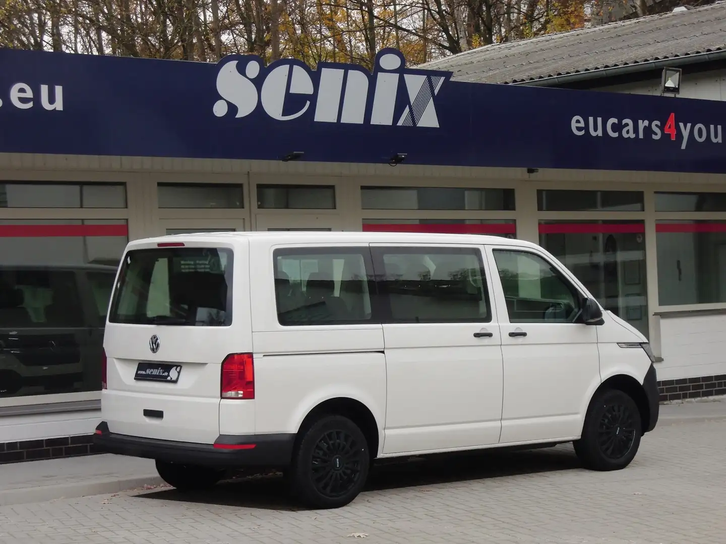 Volkswagen T6.1 Caravelle KR 2.0 TDi 3-3-0 Business EU-Occasion (LAST CALL) Weiß - 2