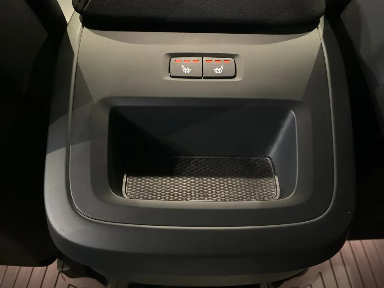 Volvo XC60 снимка Volvo XC60
