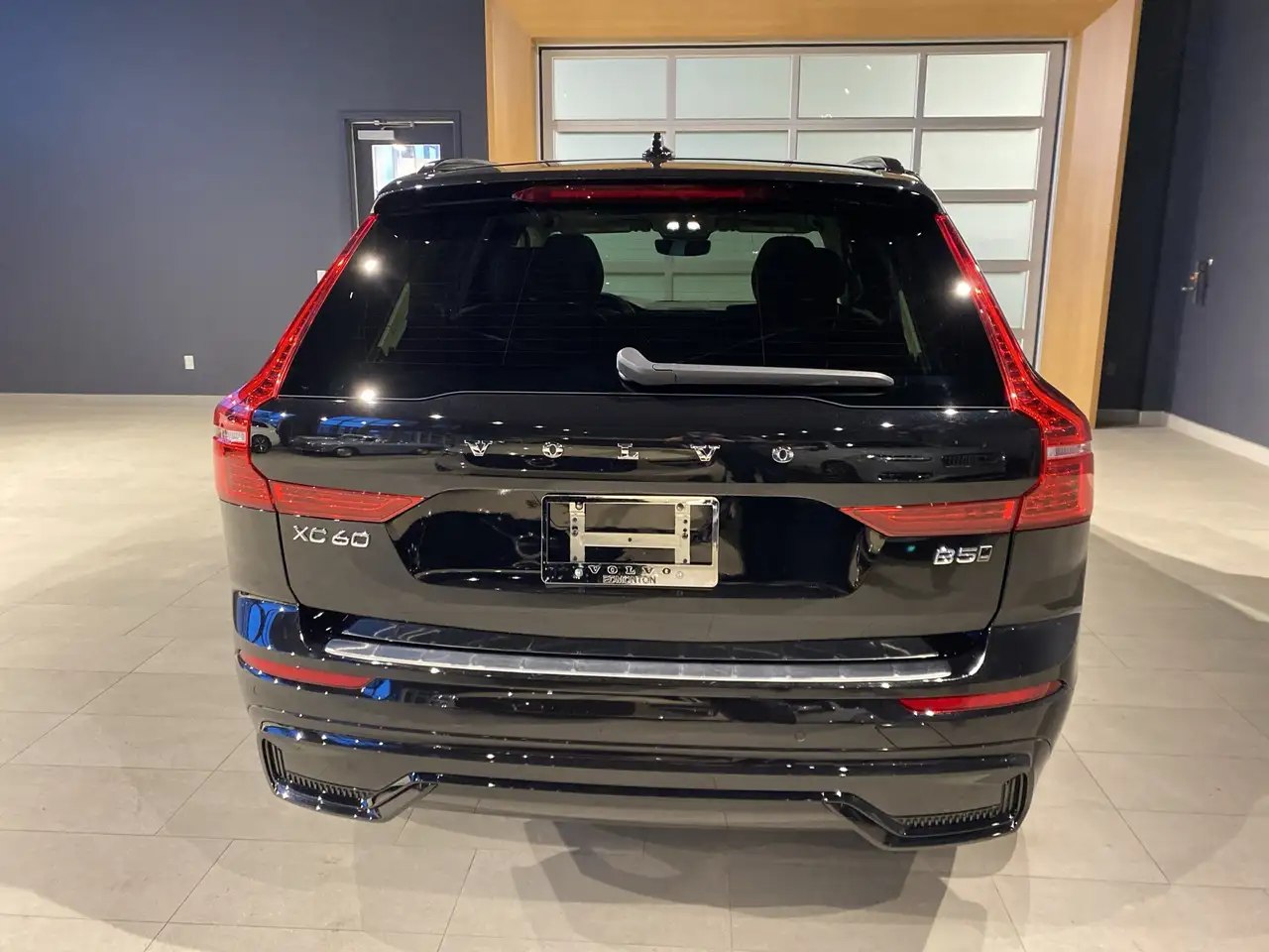 Volvo XC60 снимка Volvo XC60