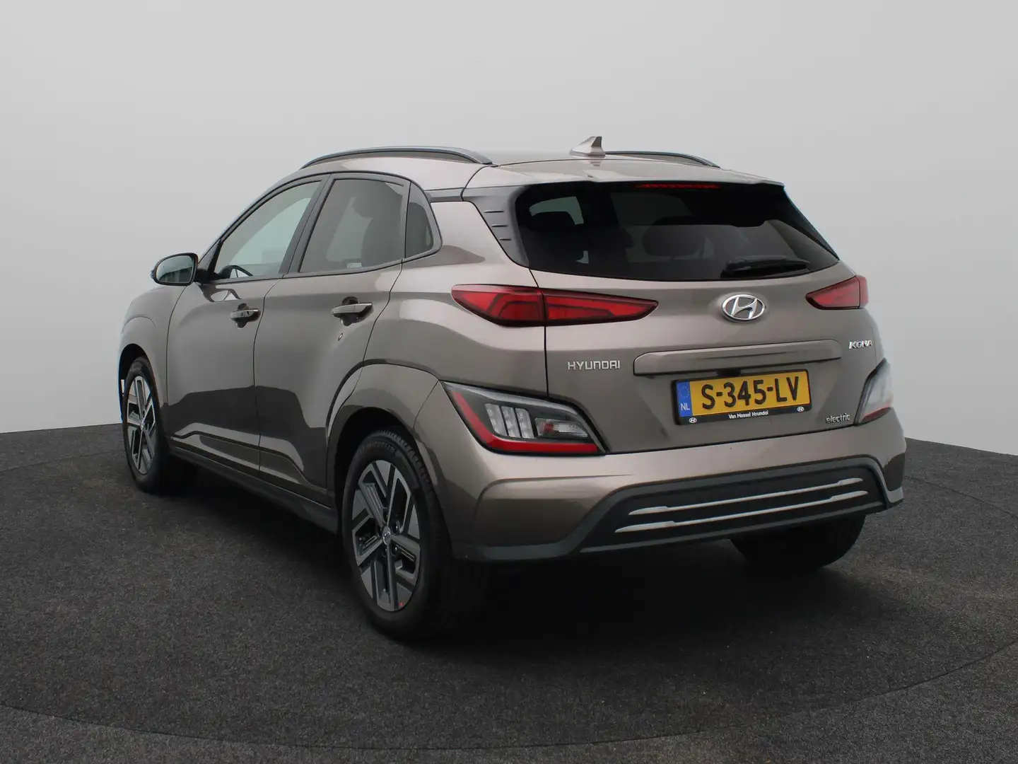 Hyundai KONA EV Premium 64 kWh | Achteruitrijcamera | Stoelverk Brun - 2