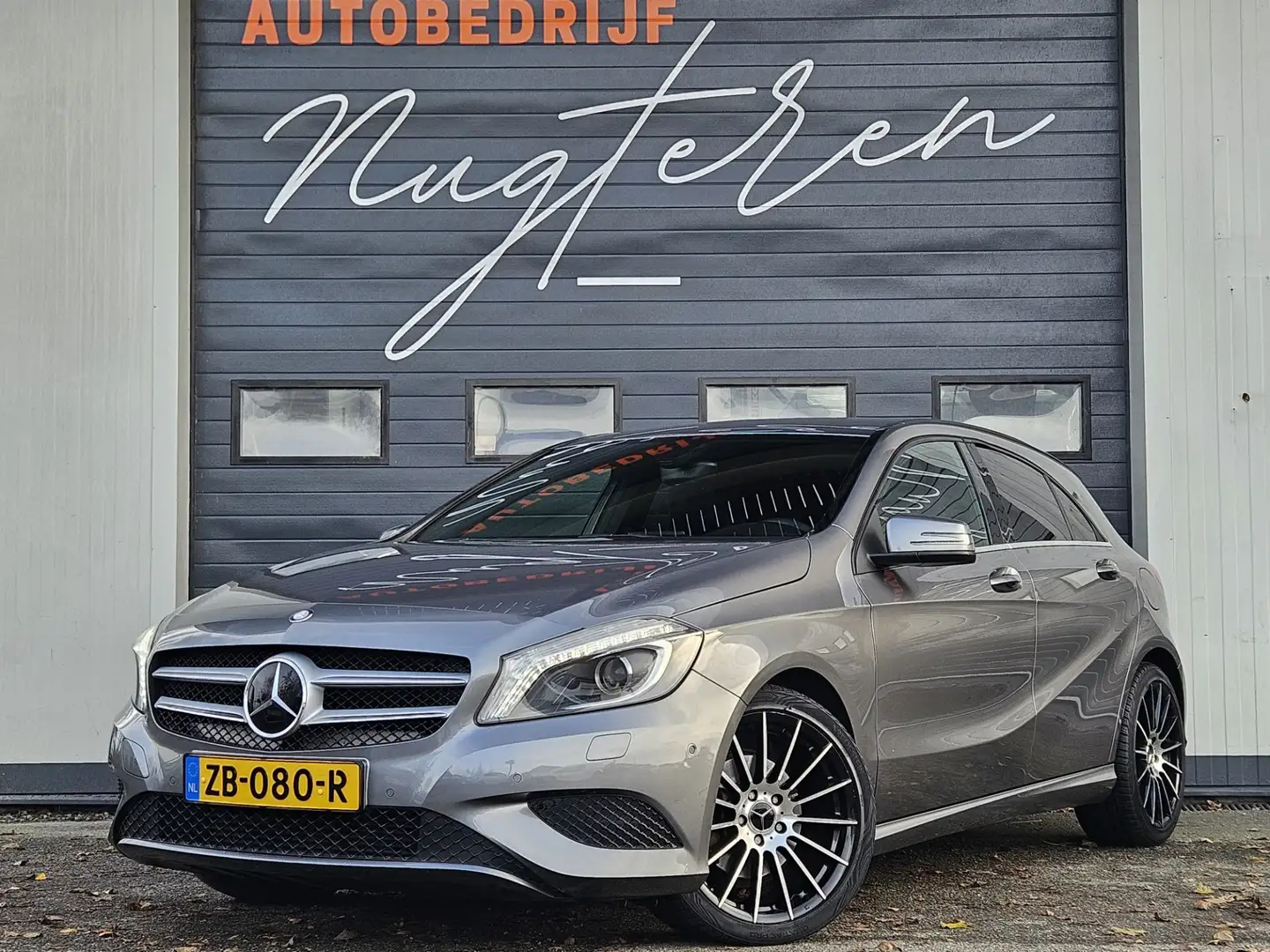 Mercedes-Benz A 180 Prestige|Xenon|Navi|Stoelverw|Dealer onderh. Gris - 1