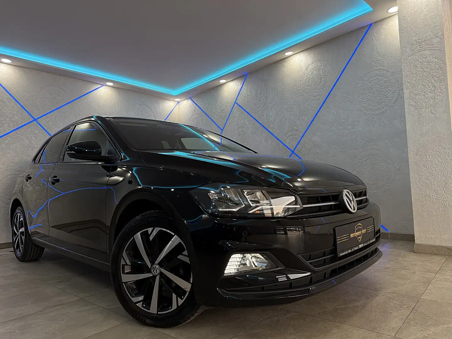 Volkswagen Polo 1,0 beats TSI DSG*LED*BEATS*CARPLAY*PDC*SITZHEI... Schwarz - 1