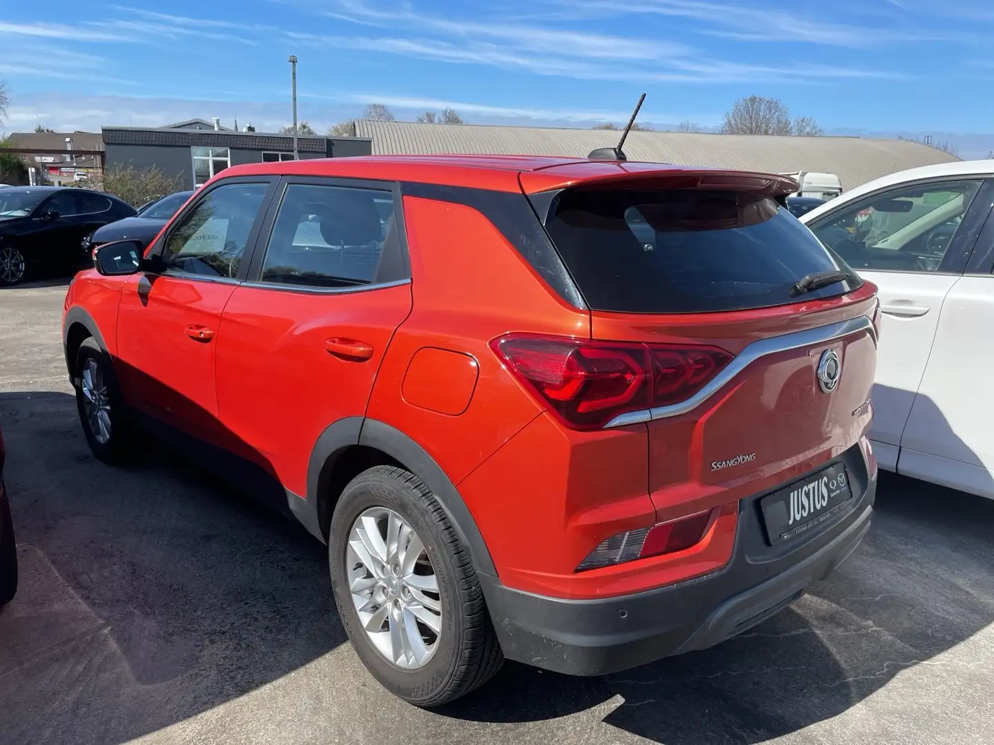 KGM Korando 1.5 T-GDi 2WD Amber Naranja - 2