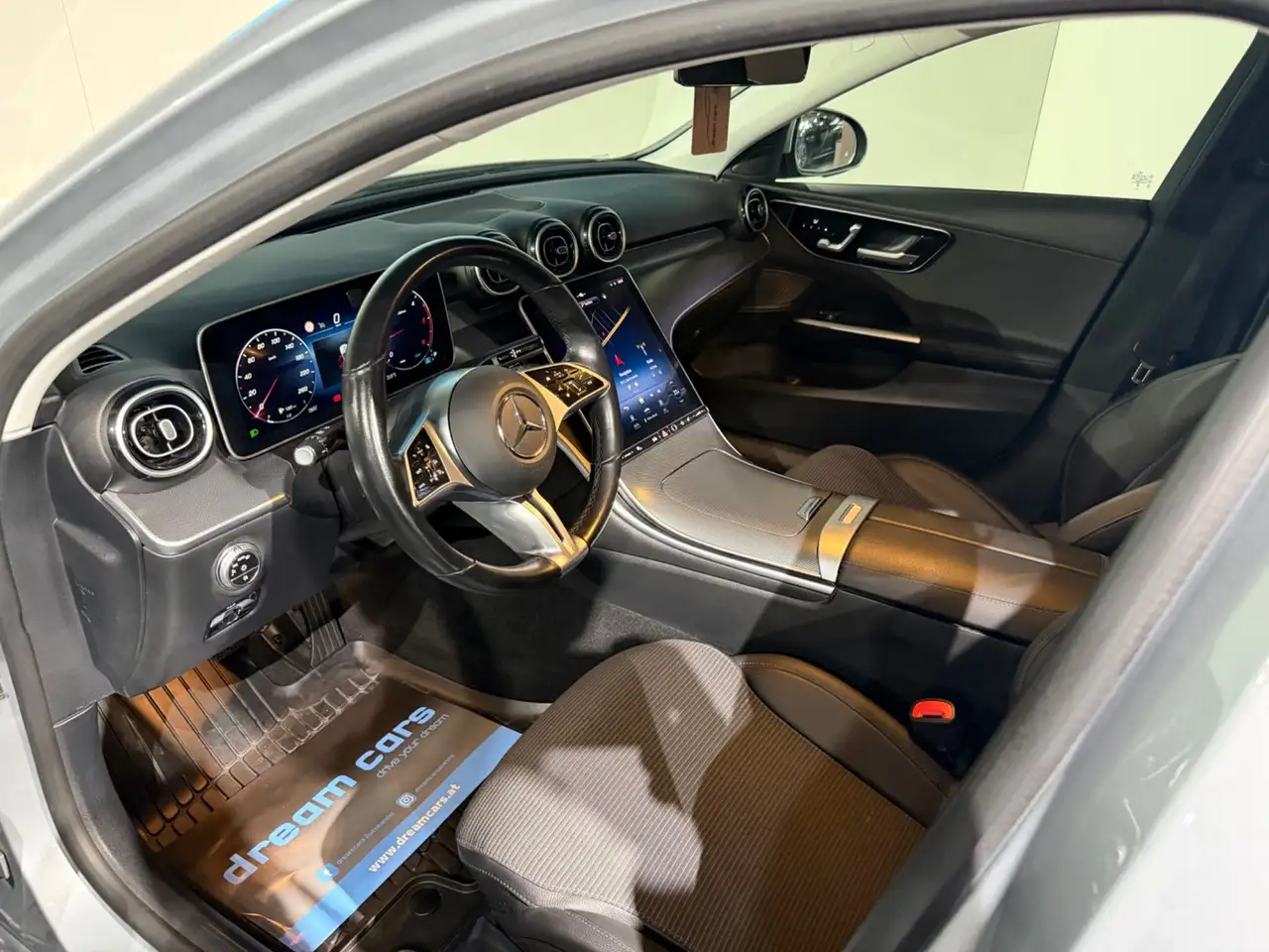 Mercedes-Benz C 200 d Avantgarde / DIGITAL LIGHT / DUFT / TOP Bild 19