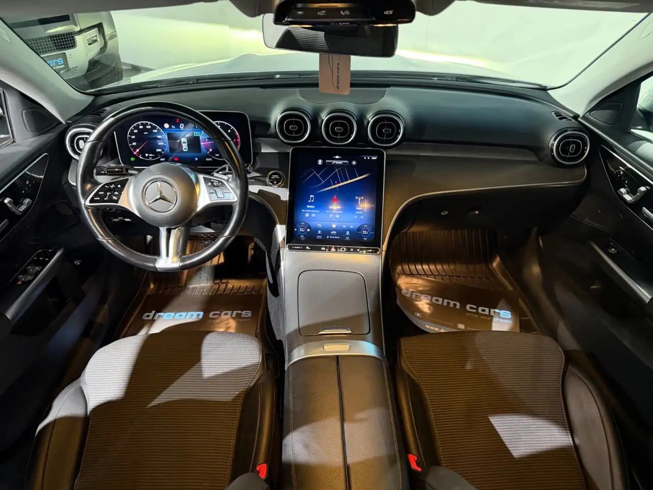 Mercedes-Benz C 200 d Avantgarde / DIGITAL LIGHT / DUFT / TOP Bild 17