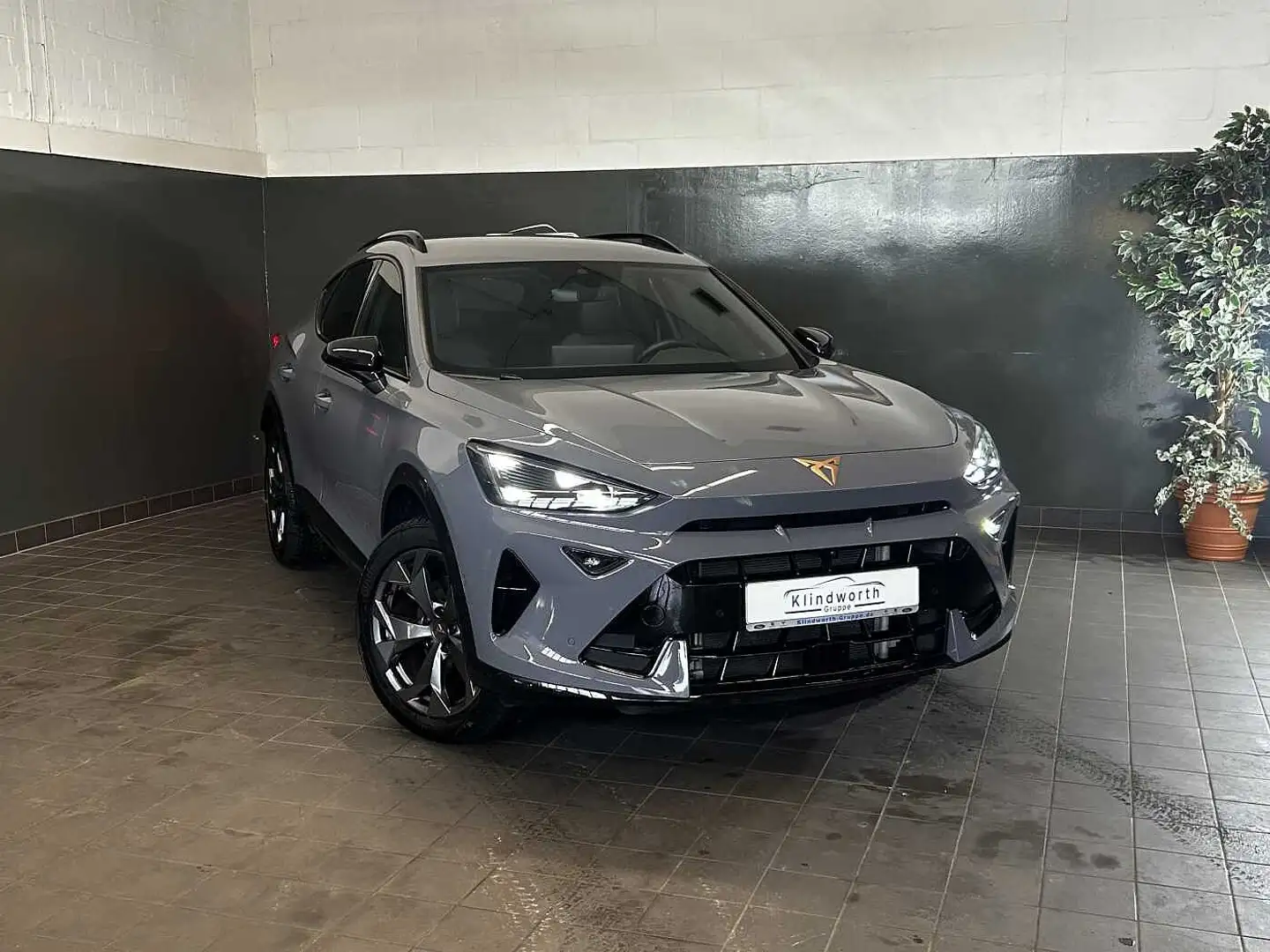 CUPRA Formentor 2.0 TDI DSG +AHK+GJR+Drive Paket Gris - 2