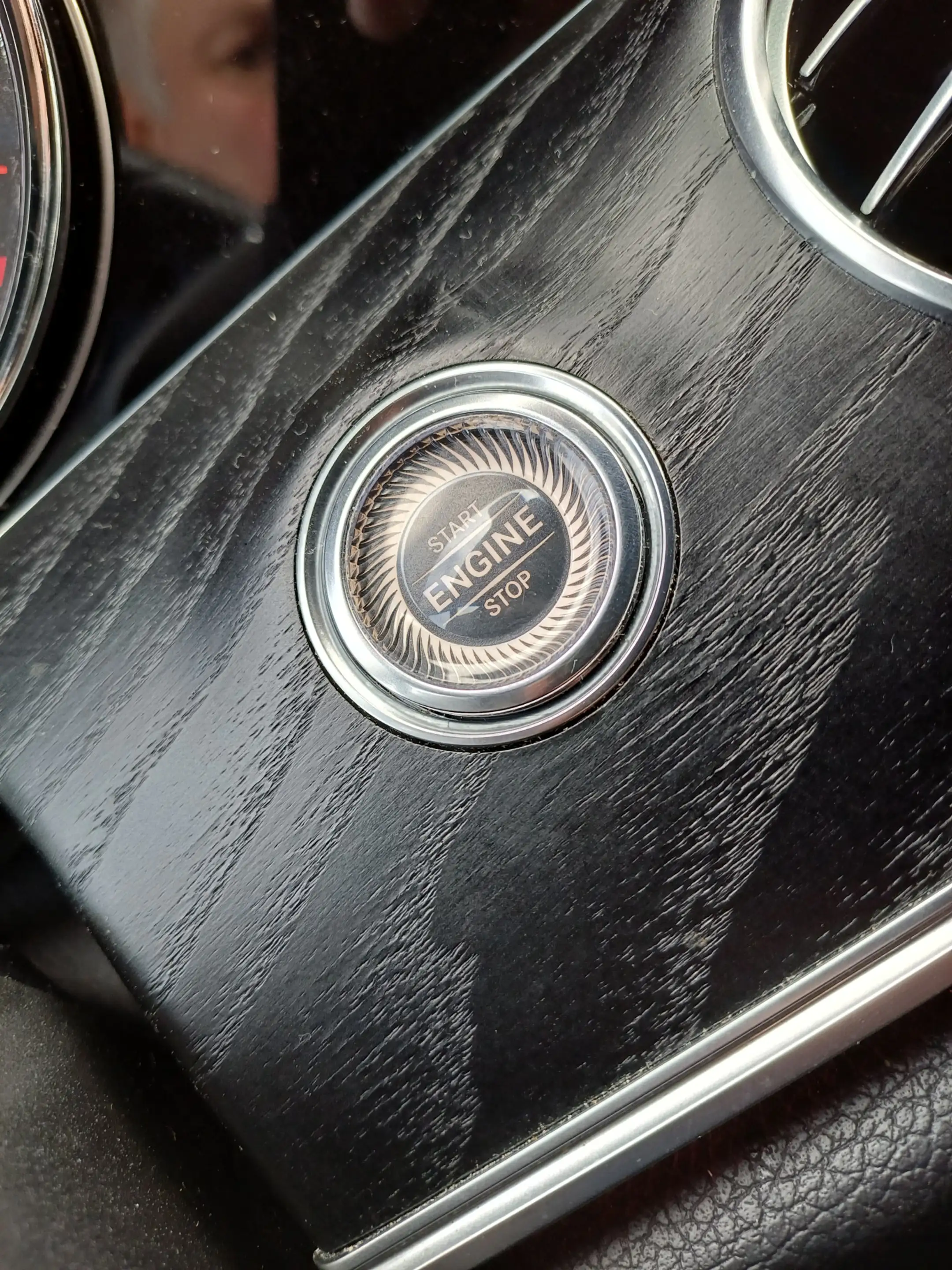 Mercedes-Benz E 200 Premium /Prachtige auto!/Sfeerverlichting/Camera/ — photo 39