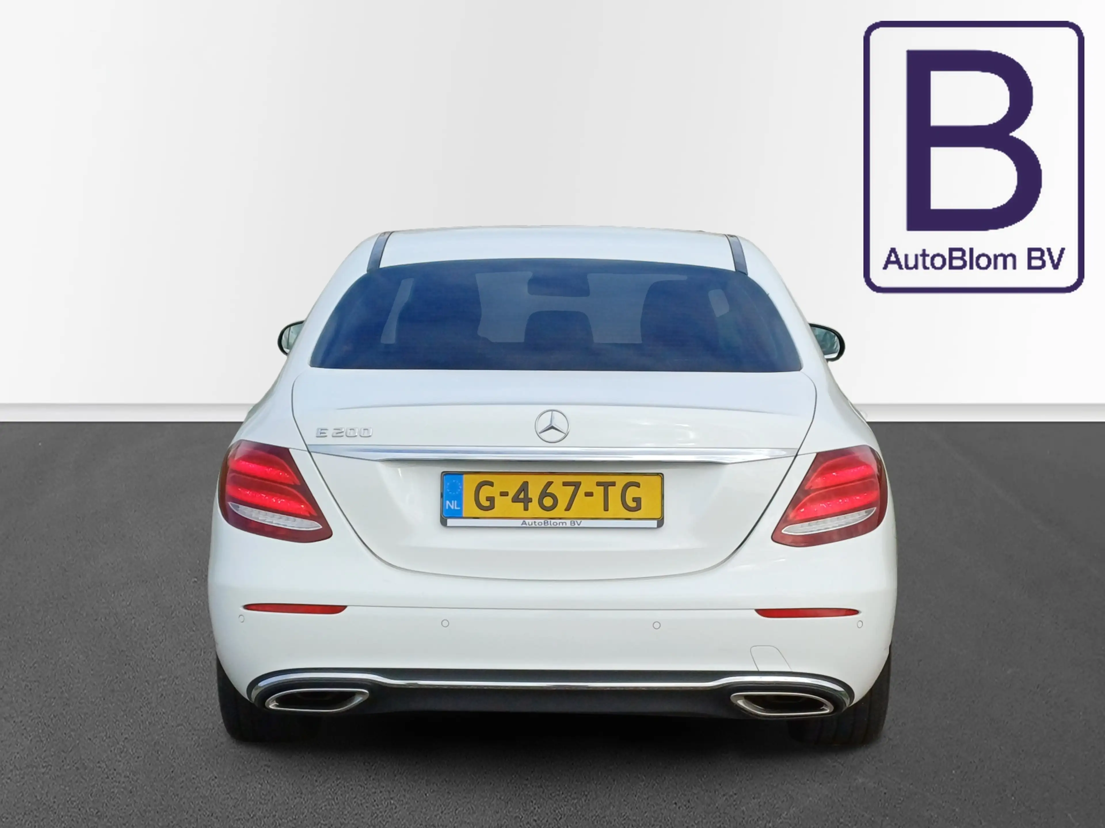 Mercedes-Benz E 200 Premium /Prachtige auto!/Sfeerverlichting/Camera/ — photo 7