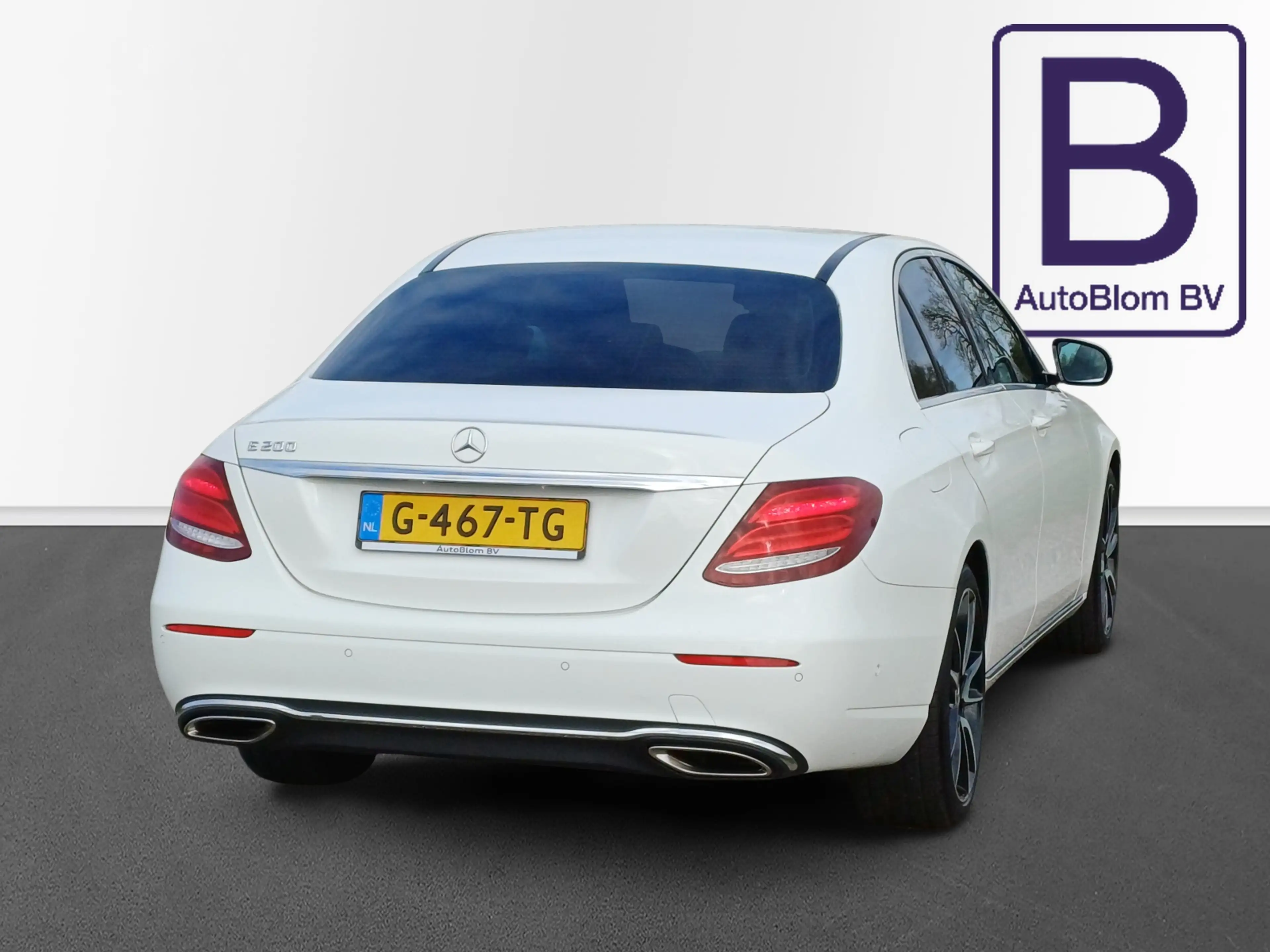 Mercedes-Benz E 200 Premium /Prachtige auto!/Sfeerverlichting/Camera/ — photo 6
