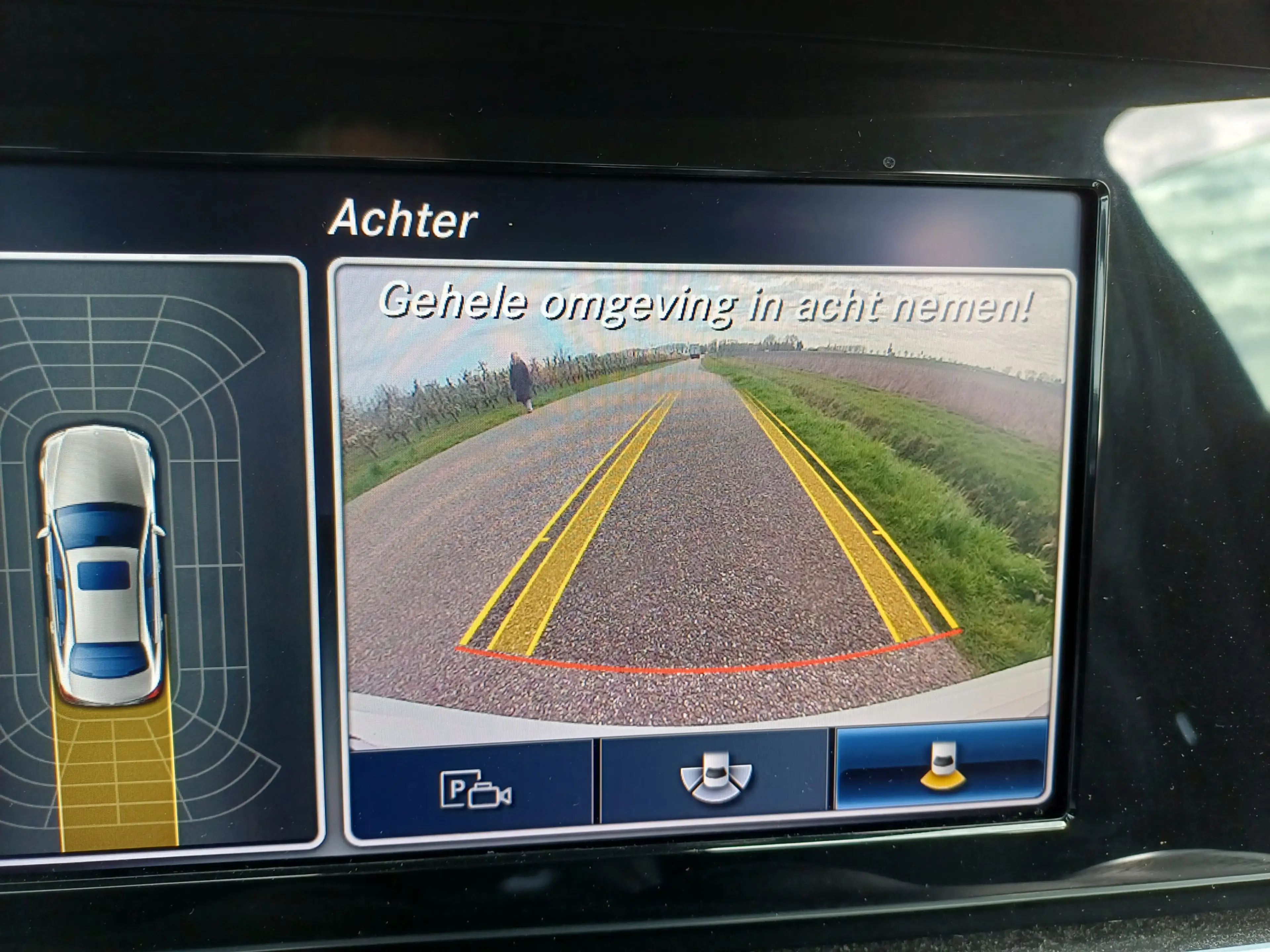 Mercedes-Benz E 200 Premium /Prachtige auto!/Sfeerverlichting/Camera/ — photo 36