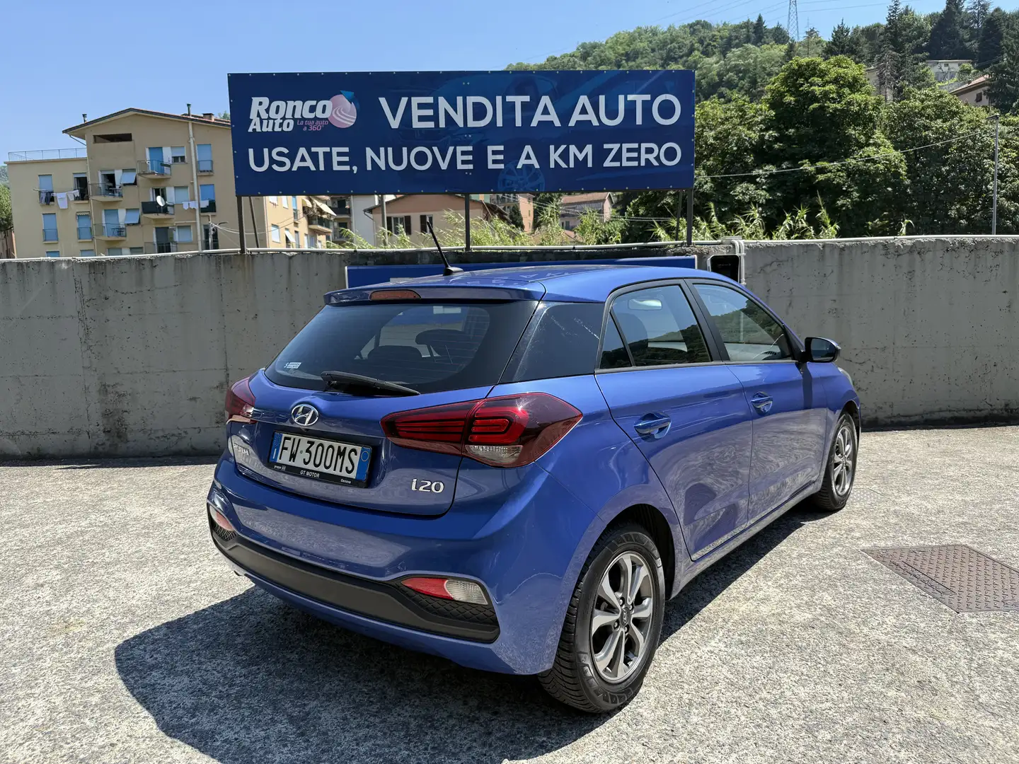 Hyundai i20 i20 5p 1.2 mpi Advanced 75cv Blauw - 2