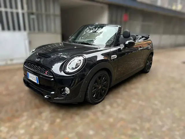 MINI Cooper S Cabrio Allestimento Hype Cambio Autom. motore da 192 cv.