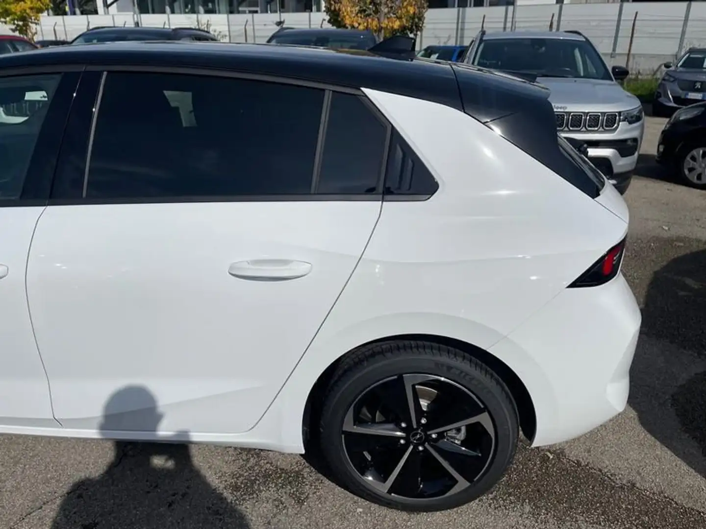 Opel Astra Hybrid 136 CV DCT6 GS Bianco - 2