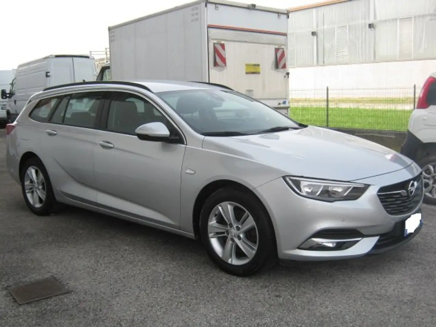 Opel Insignia ST 1.6 CDTI Business 136CV S&S Aut. Cambio Rotto Argento - 2