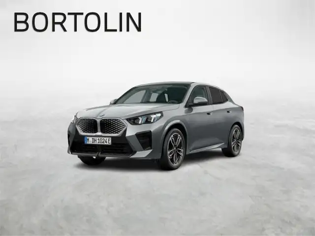 BMW iX2 eDrive 20 Kit M Sport Toit Panoramique Sièges él