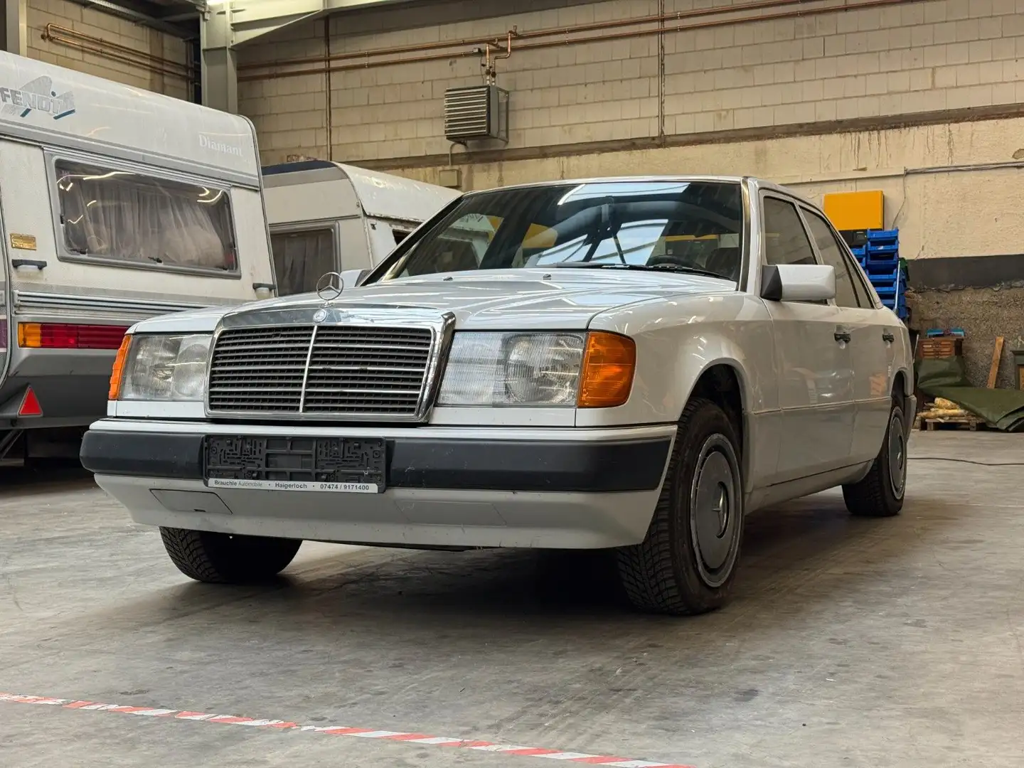 Mercedes-Benz E 200 D | W124 | H-Kennzeichen | TOP Alb - 1