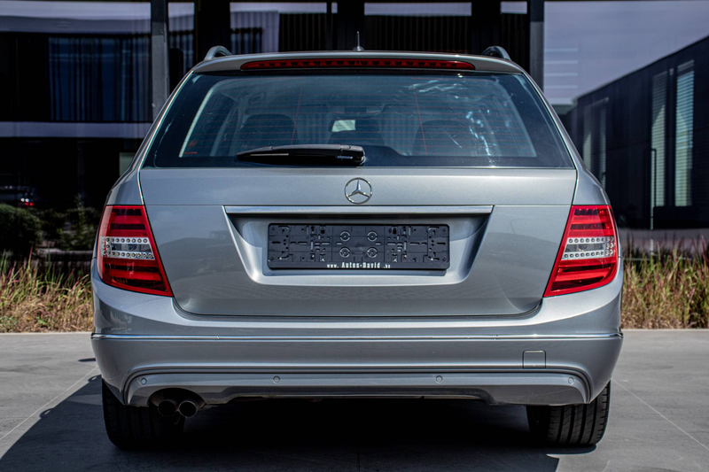 Mercedes-Benz C 200 CDI Avantgarde / AIRCO / PARKEERSENSOREN / NAVIGATIESYSTEEM / LICHT- EN REGENSENSOR ! — photo 9