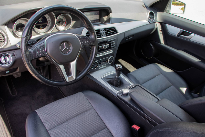 Mercedes-Benz C 200 CDI Avantgarde / AIRCO / PARKEERSENSOREN / NAVIGATIESYSTEEM / LICHT- EN REGENSENSOR ! — photo 12