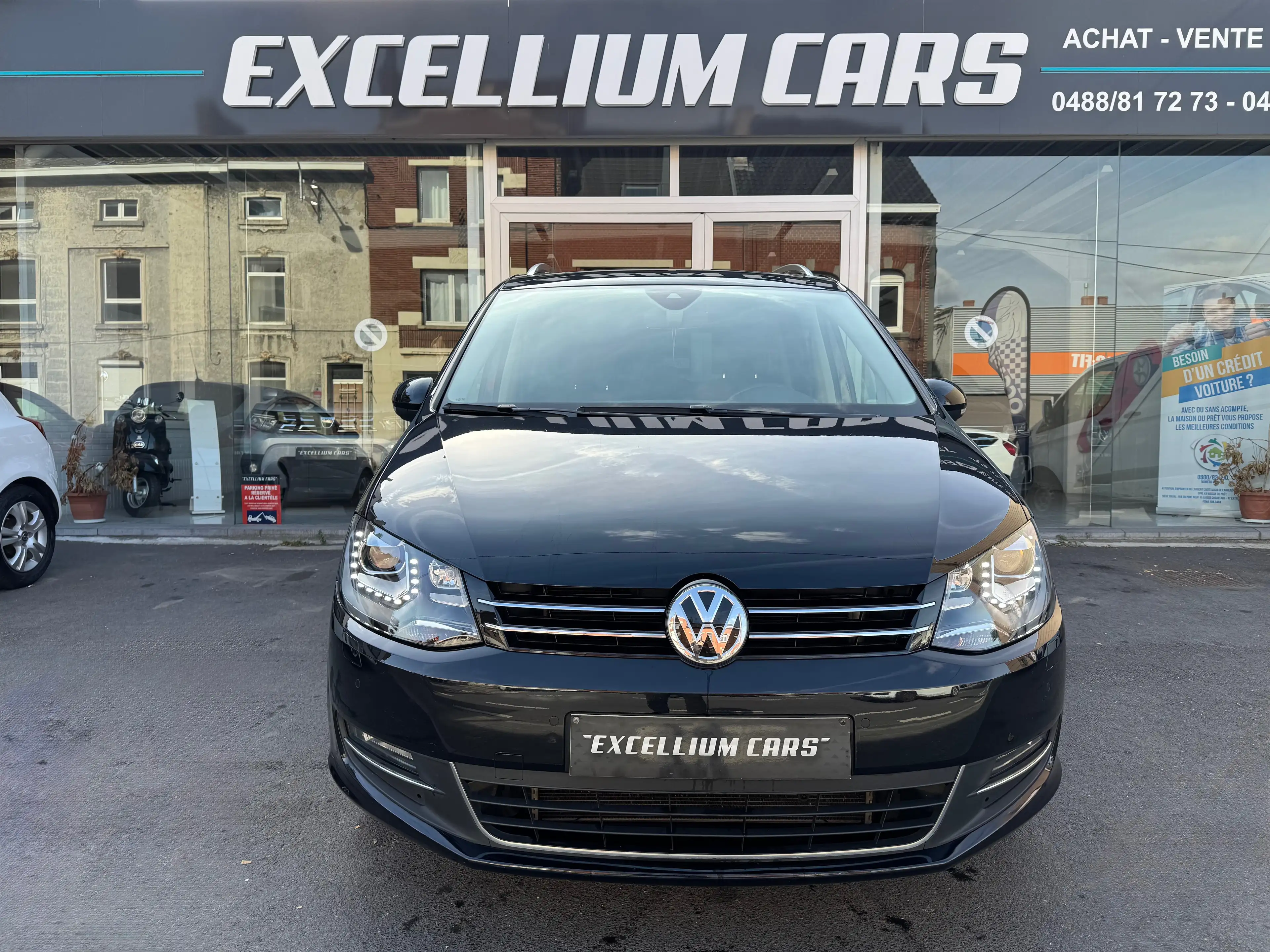 Volkswagen Sharan 1.4TSI DSG 7place Toit Pano Feux Led Xénon Cuir Carnet Full Options — photo 2