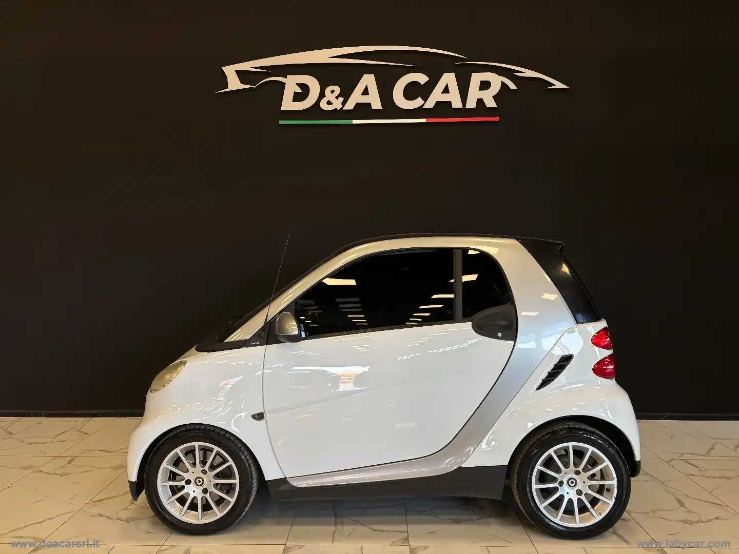 smart forTwo 1000 52 kW MHD coupé pure Bianco - 1