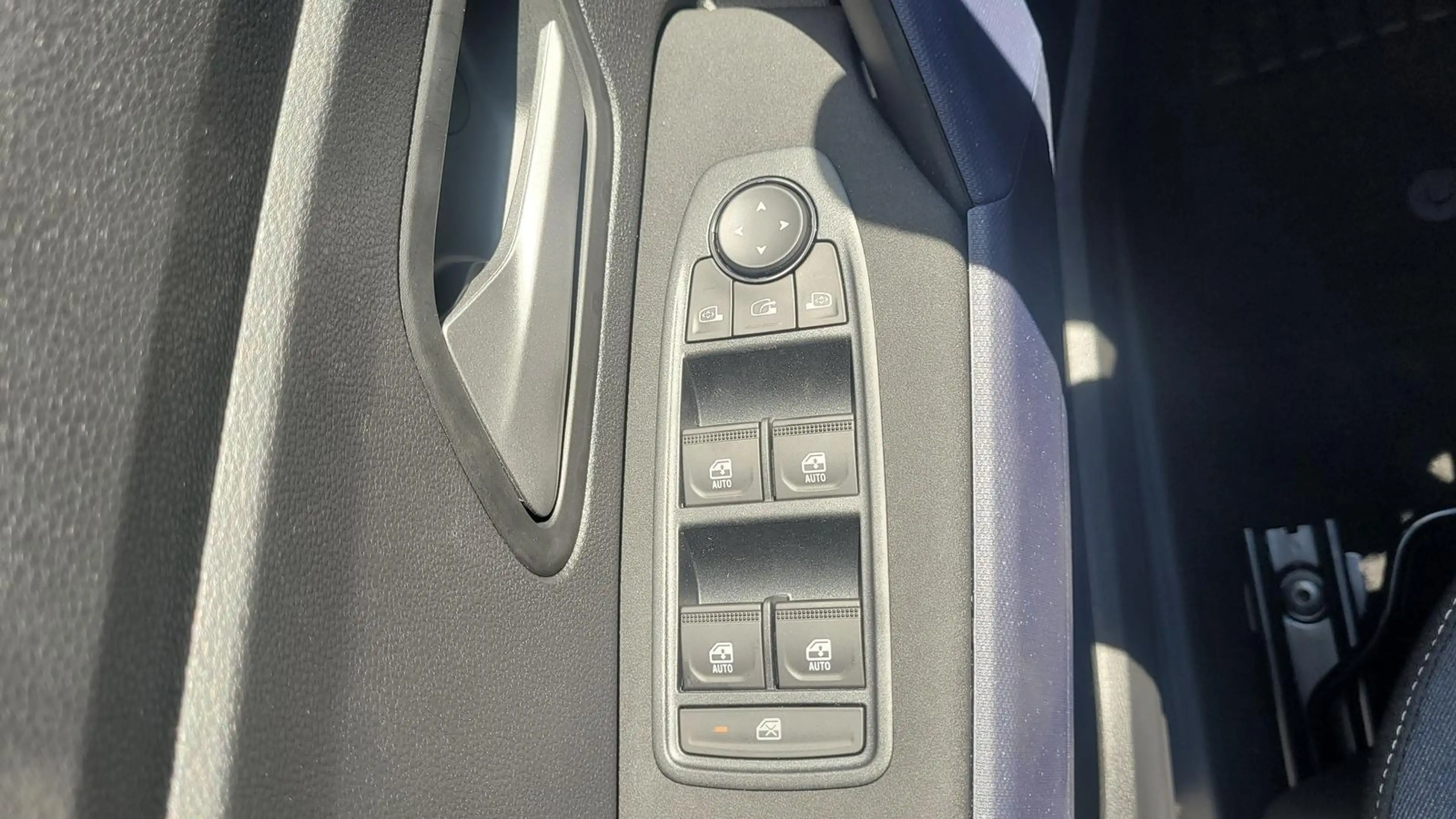 Dacia Bigster Hybrid-G 150 4x4 4x4*LED*Shzg*PDC*Cam*BFS*17Zol... — photo 13