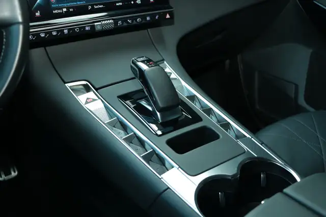 DS Automobiles DS 7 Crossback view 14