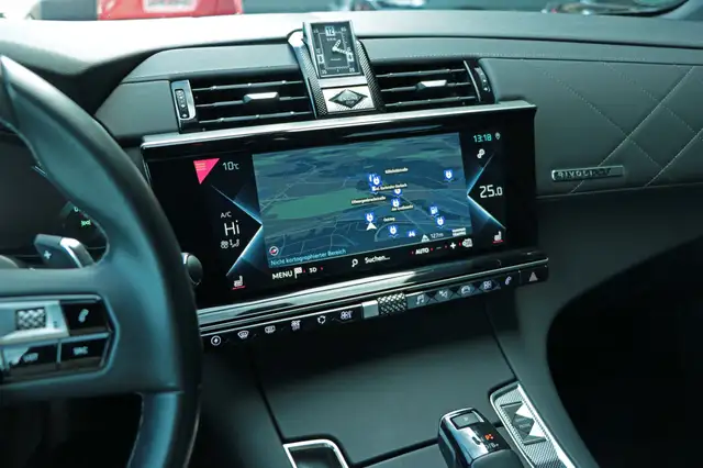 DS Automobiles DS 7 Crossback view 13